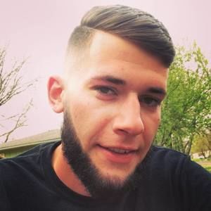 Meet your Posher, Aaron